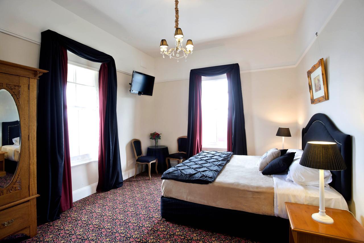 Alexandra Hotel Лора Экстерьер фото